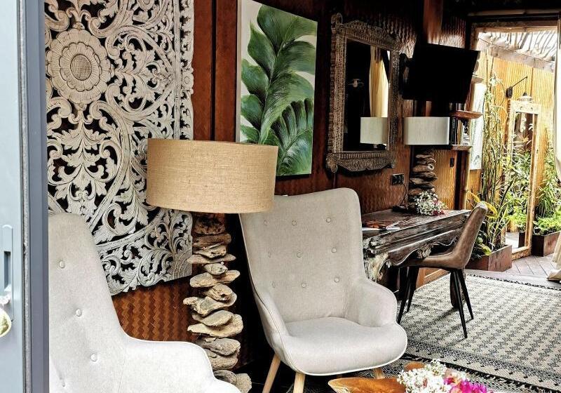 四人标准间, Vald