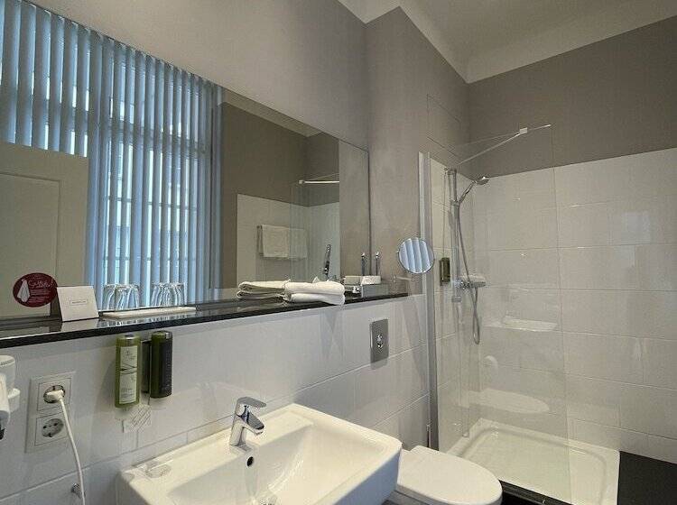 스위트, Batschari Palais Baden Baden