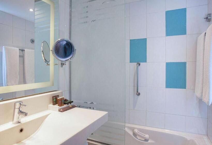 Junior suite with river view, Novotel Cairo El Borg