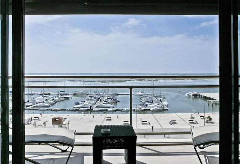 オーシャンビュージュニアスイート, Real Marina Hotel & Spa