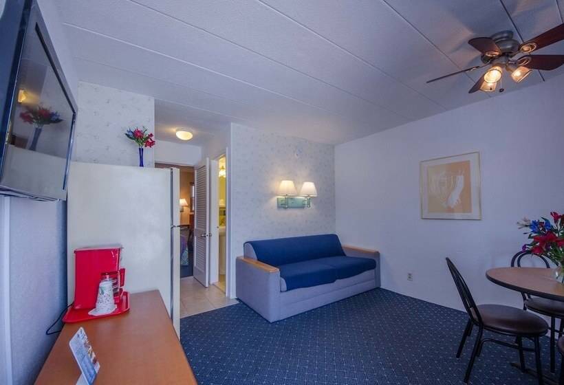 デラックススイート, Compass Family Resort