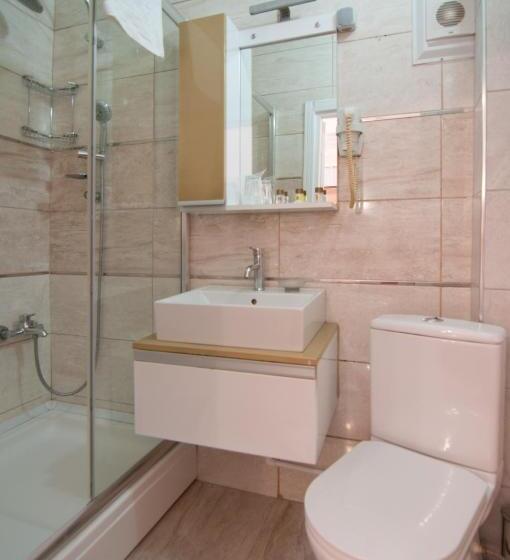 اتاق خانوادگی, Genius Hotel Istanbul