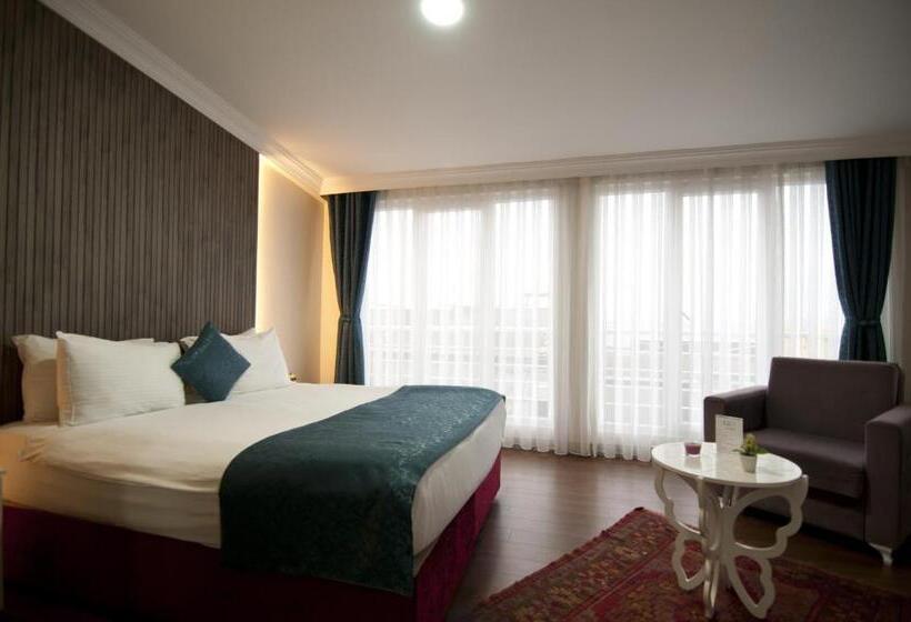 اتاق لوکس سه تخته, Genius Hotel Istanbul