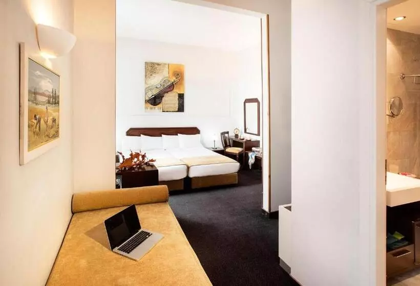 ジュニアスイート, Arni Hotel Domotel