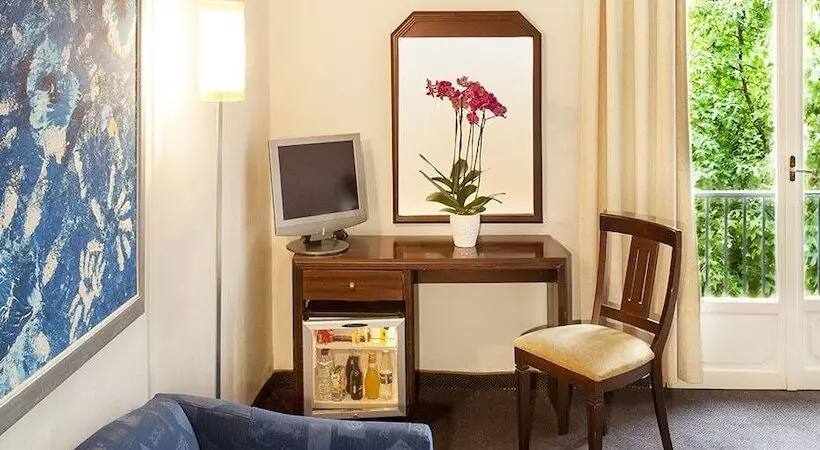 コンフォートルーム, Arni Hotel Domotel