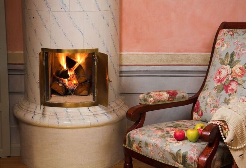 سوییت, Antonius