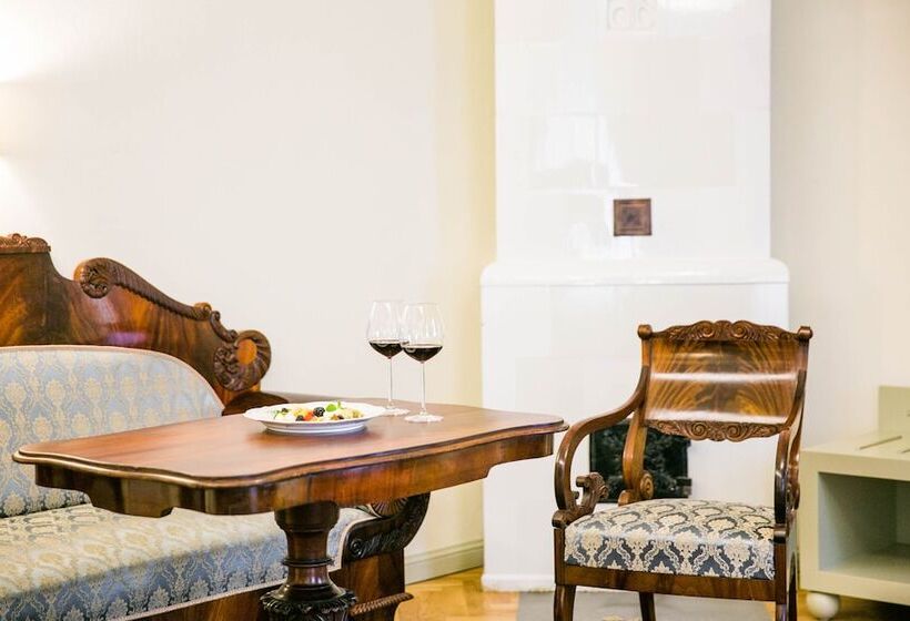 سوییت, Antonius