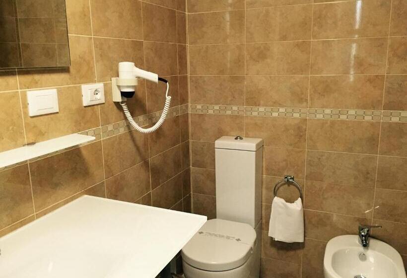 חדר סטנדרט, Biondi