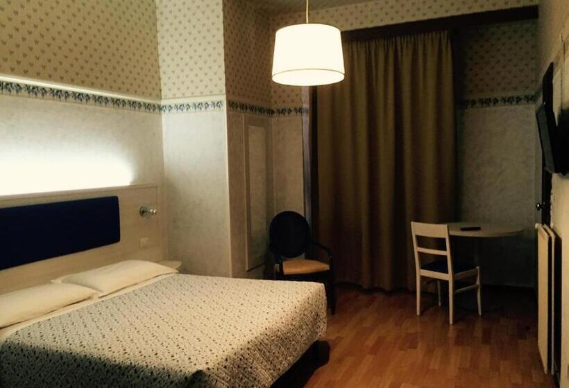 חדר סטנדרט יחיד, Biondi