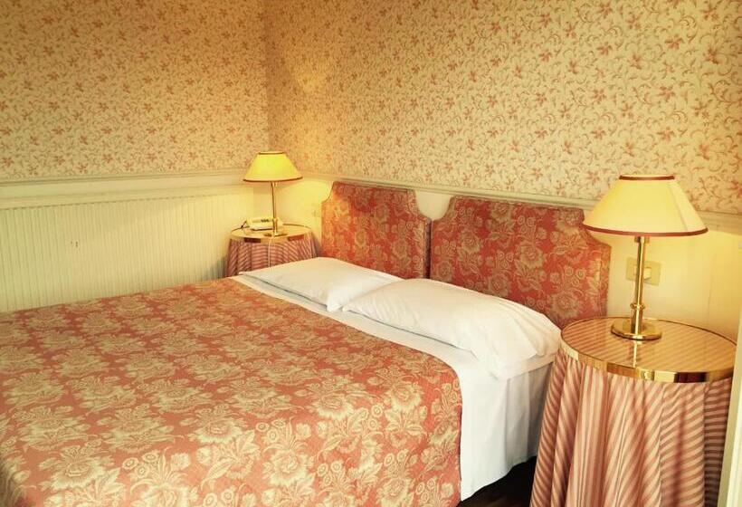 חדר סופריור, Biondi