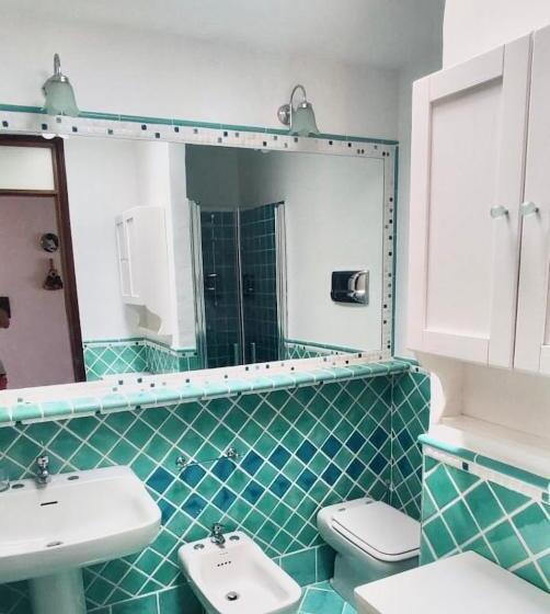 דירת חדר, Superior Apartments In Residence In Cugnana Verde