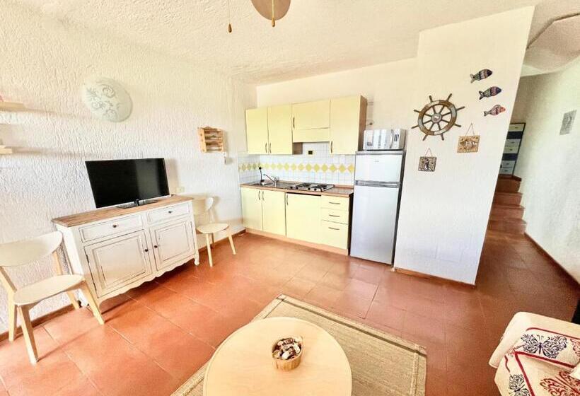 דירת חדר, Superior Apartments In Residence In Cugnana Verde