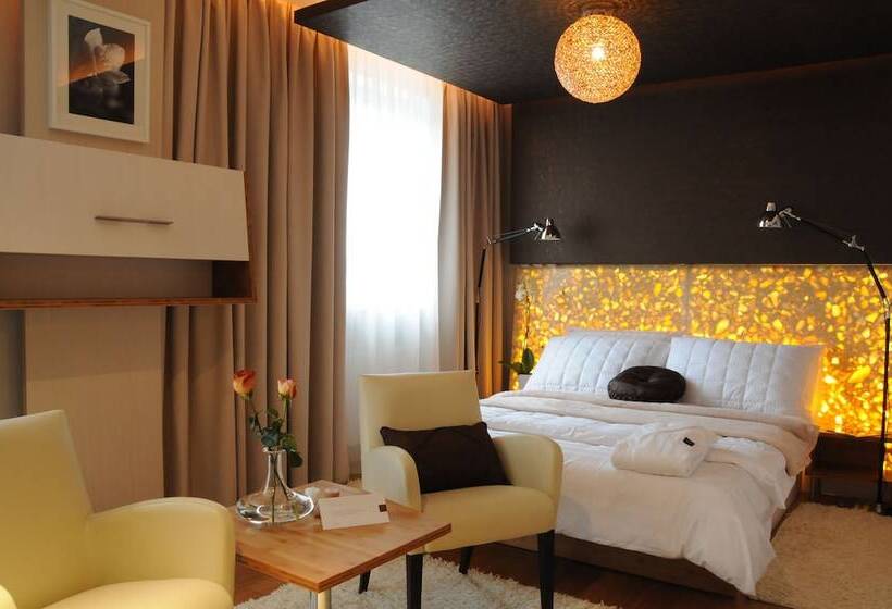 Pokój Executive, Mama S Design & Boutique