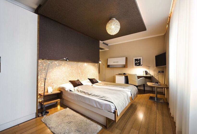 Pokój Executive, Mama S Design & Boutique