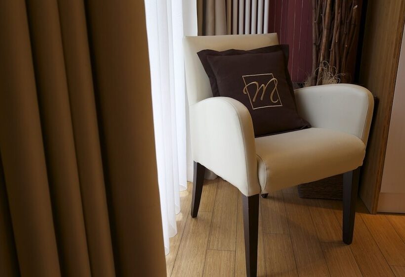 Pokój Executive, Mama S Design & Boutique