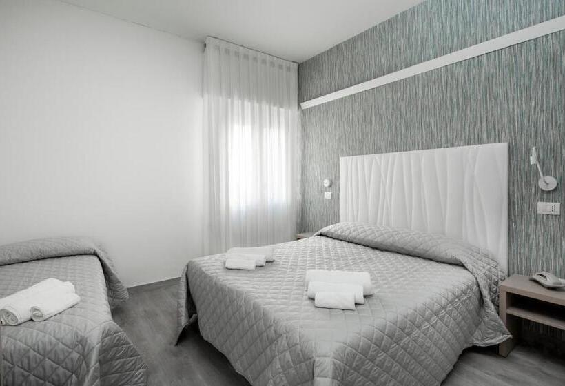 수피리어 트리플 룸, Marittimo Milano Marittima