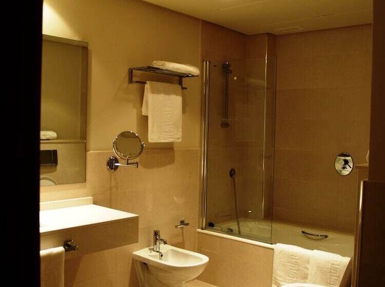 اتاق استاندارد, Marítimo Ris