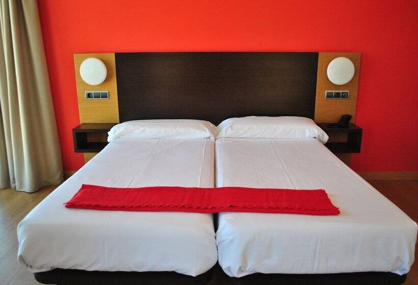 اتاق اکونومی, Marítimo Ris