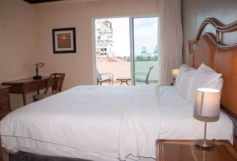 اتاق پرمیوم, Radisson Colon 2,000 Hotel & Casino