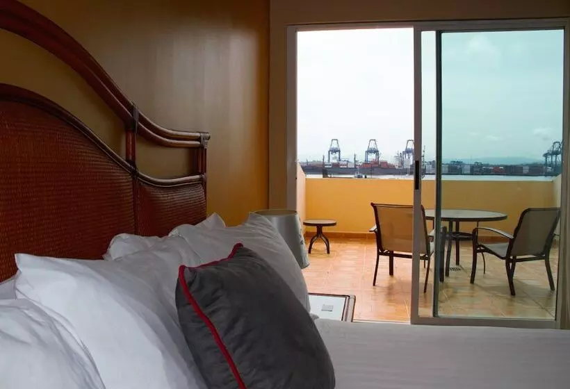 اتاق پرمیوم, Radisson Colon 2,000 Hotel & Casino