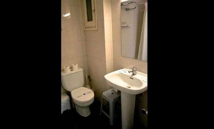 اتاق استاندارد سه نفره, Siracusa