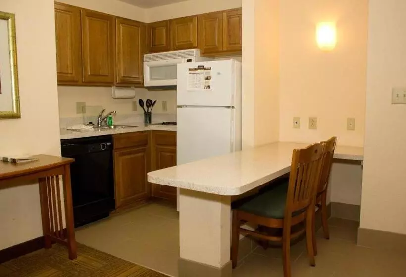 クイーンサイズベッドのスイートルーム, Staybridge Suites Houston Willowbrook, An Ihg