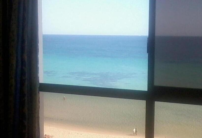 اتاق استاندارد چهار تخته, Residence Boujaafar