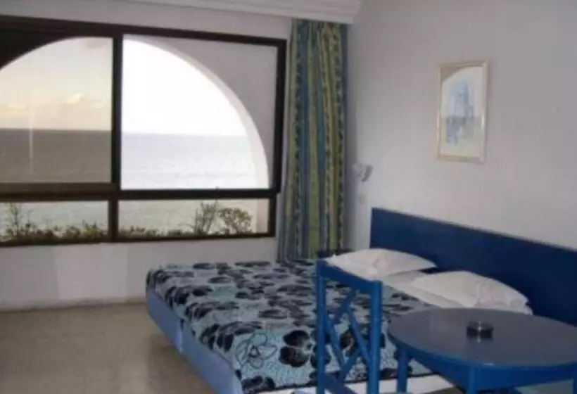 اتاق استاندارد چهار تخته, Residence Boujaafar