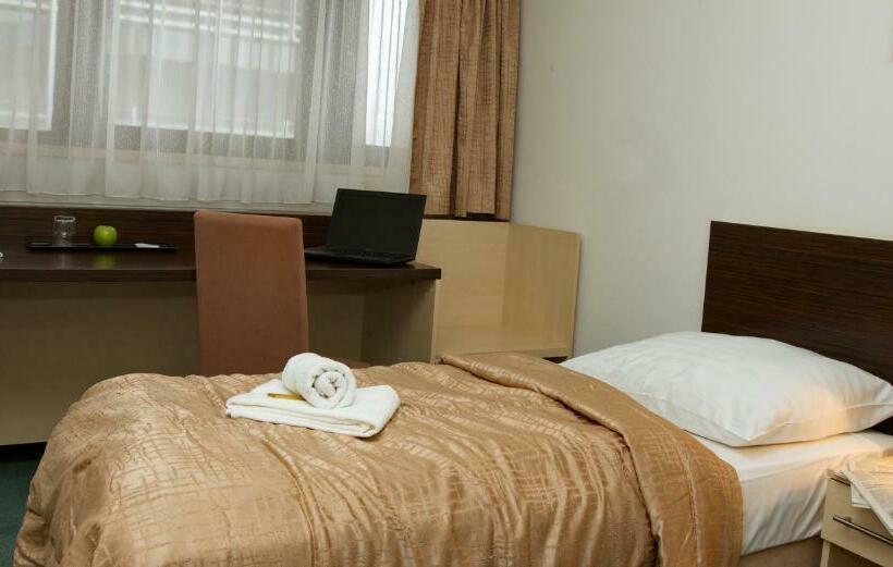 Standard Egyágyas Szoba, Expo