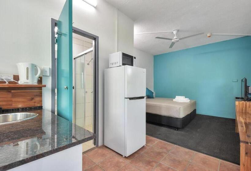 استودیوی لوکس, Capitanos