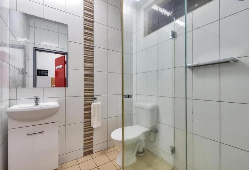 اتاق خانوادگی, Capitanos