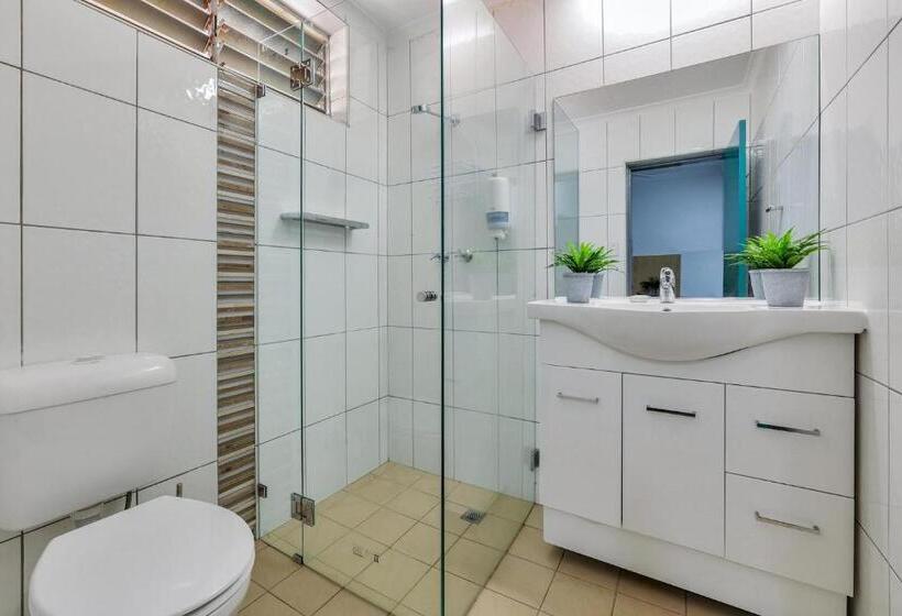 استودیوی استاندارد, Capitanos