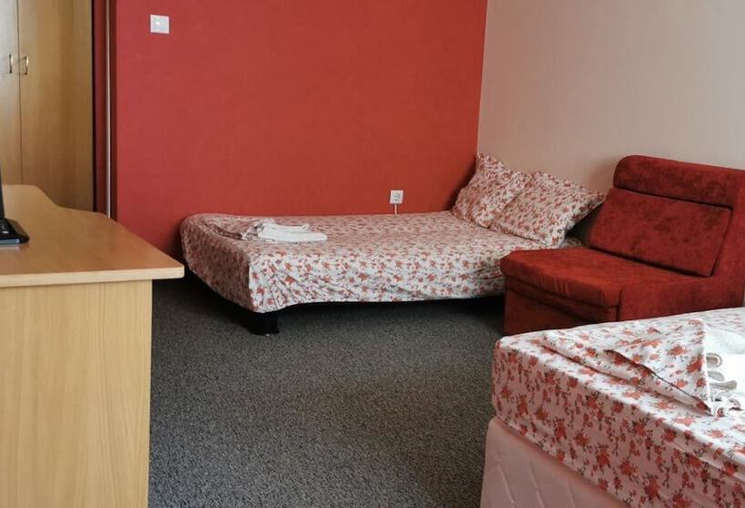 غرفة كلاسيكية رباعية, Atm Modeva Chernomorets