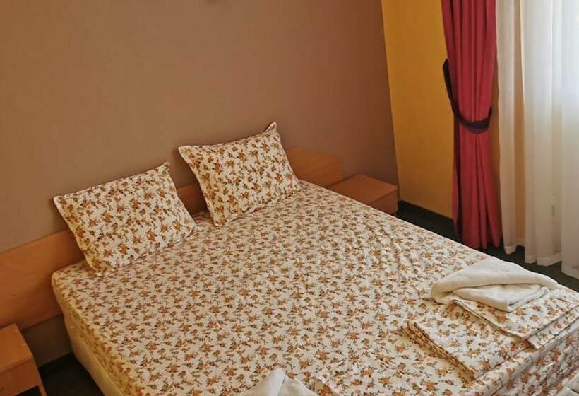 غرفة كلاسيكية, Atm Modeva Chernomorets