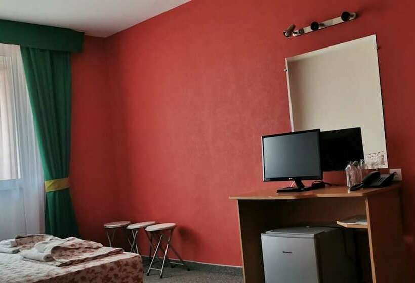 غرفة كلاسيكية رباعية, Atm Modeva Chernomorets