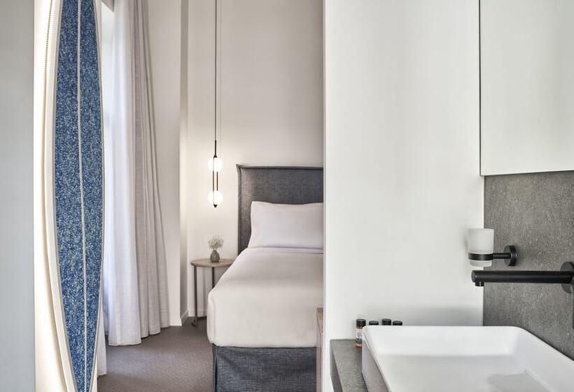 Классический Номер, Nlh Monastiraki   Neighborhood Lifestyle Hotels