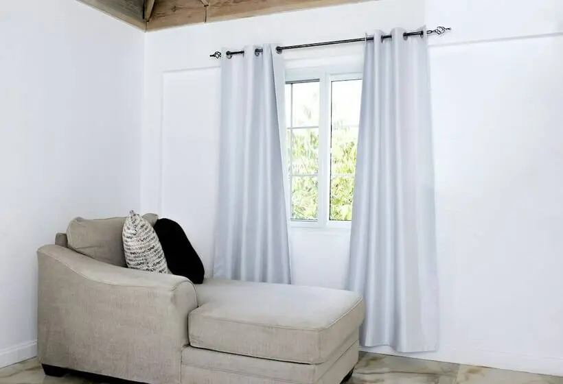 اتاق استاندارد با تخت دوبل, Pulse Suites At Villa Ronai