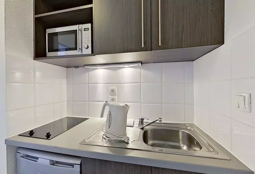 استودیو کامفورت, City Residence Tours