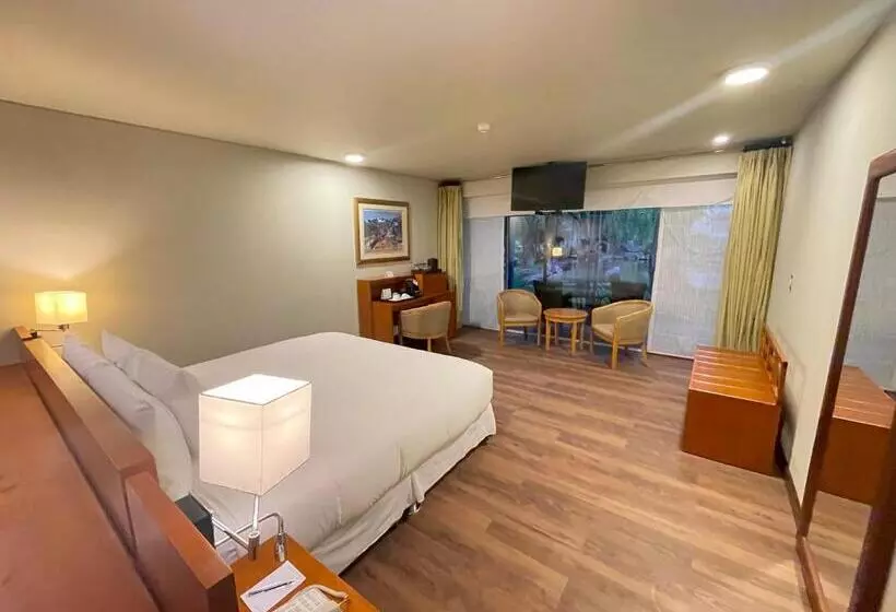 اتاق لوکس با تخت بزرگ, Aranwa Sacred Valley Hotel & Wellness