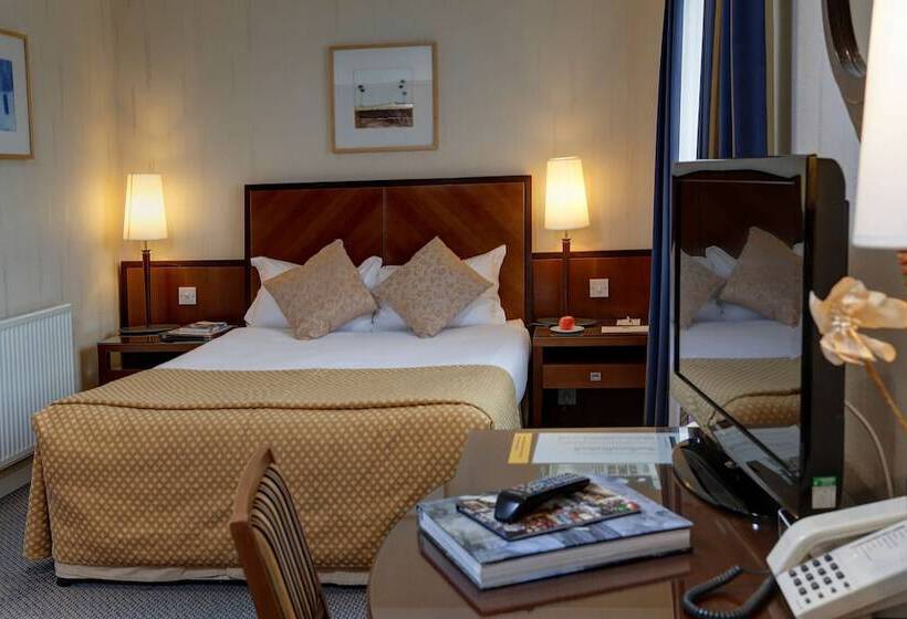 סטודיו אקזקיוטיב, Best Western Homestead Court