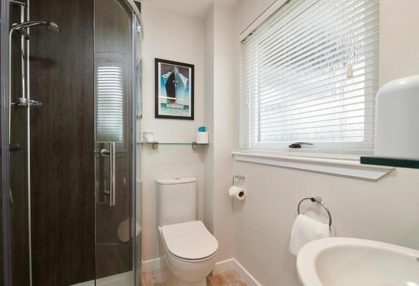 اتاق استاندارد با تخت بزرگ, By The Brae