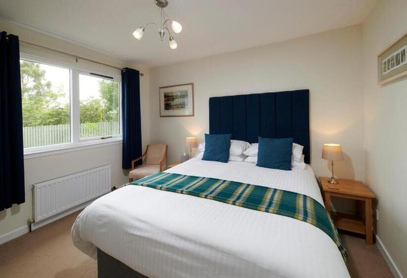 اتاق استاندارد با تخت بزرگ, By The Brae