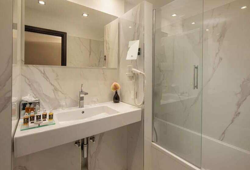 غرفة تنفيذية, Continental Hotel Budapest