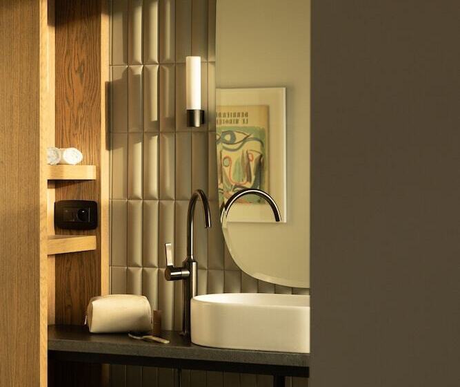 Standardzimmer, Dame Des Arts