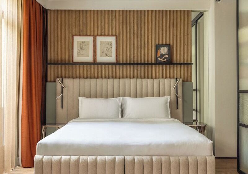 Suite, Dame Des Arts