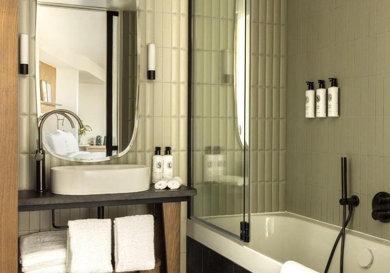 Junior Suite mit Ausblick, Dame Des Arts