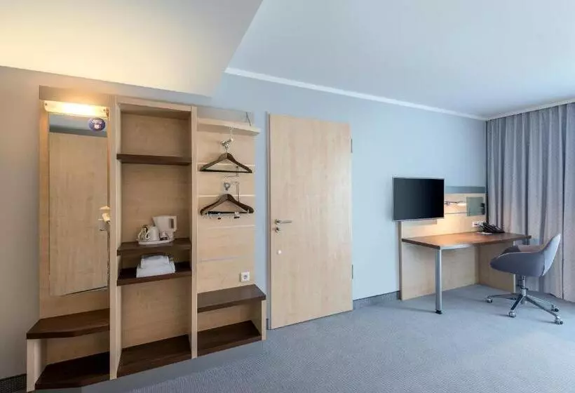 身障者適用スタンダードルーム, Holiday Inn Express Gütersloh, An Ihg