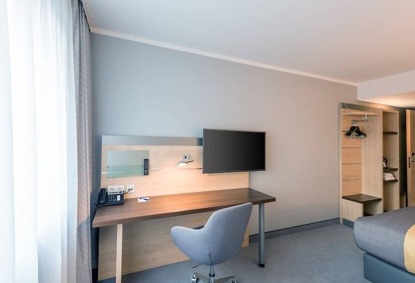 Номер Стандарт, Holiday Inn Express Gütersloh, An Ihg