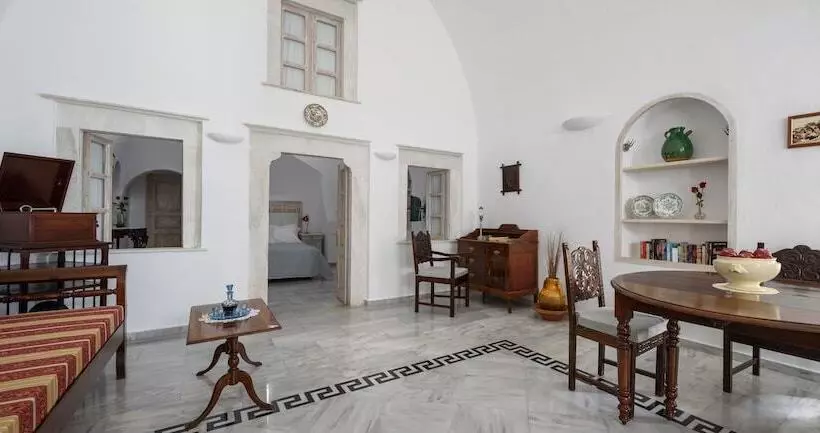 سوئیت مستر با چشمانداز دریا, Mybozer Hotel Kallisto