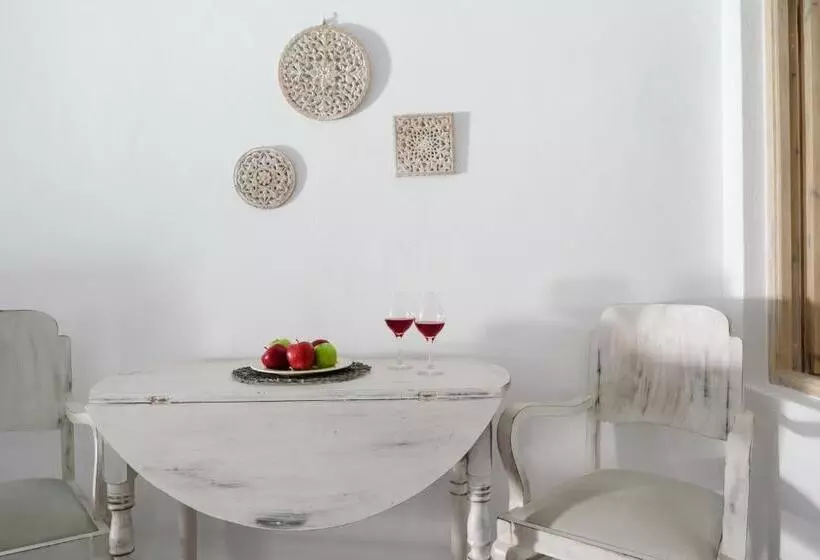 سوئیت جونیور با چشمانداز, Mybozer Hotel Kallisto
